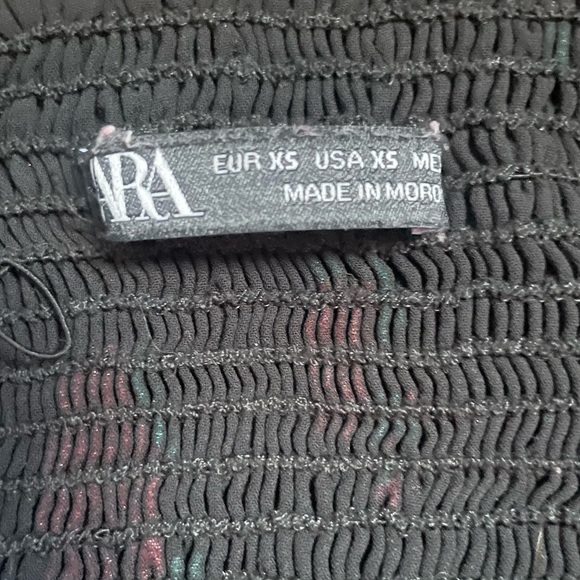 Zara rose top with buttons, size xs - Picture 3 of 3